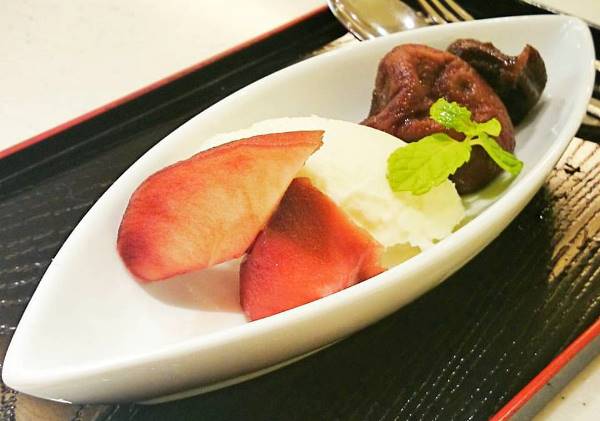 カラダの潤いアップ！林檎のコンポート♪