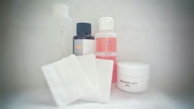 コットンパックと腕ふりふり体操は朝晩の日課！