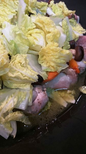 蒸し焼きで野菜の旨味たっぷりスープ♪