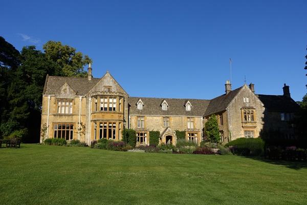 マナーハウス「ローズ・オブ・ザ・マナー」♪