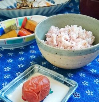梅干し＋ご飯は手軽で最強の保水メニュー！