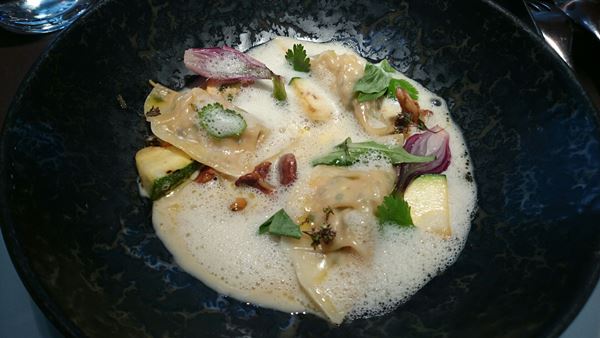 スープ仕立てのラビオリ♪